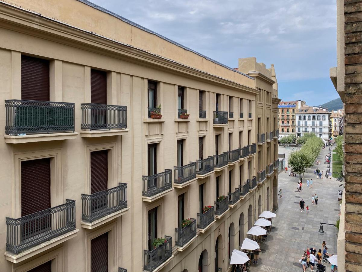 Hostal Espoz Y Mina Pamplona Exterior foto